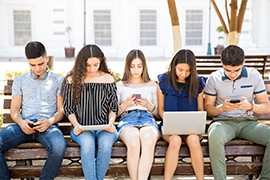 Sensibilisation des jeunes publics au respect du droit d'auteur (iStock-1018283442)